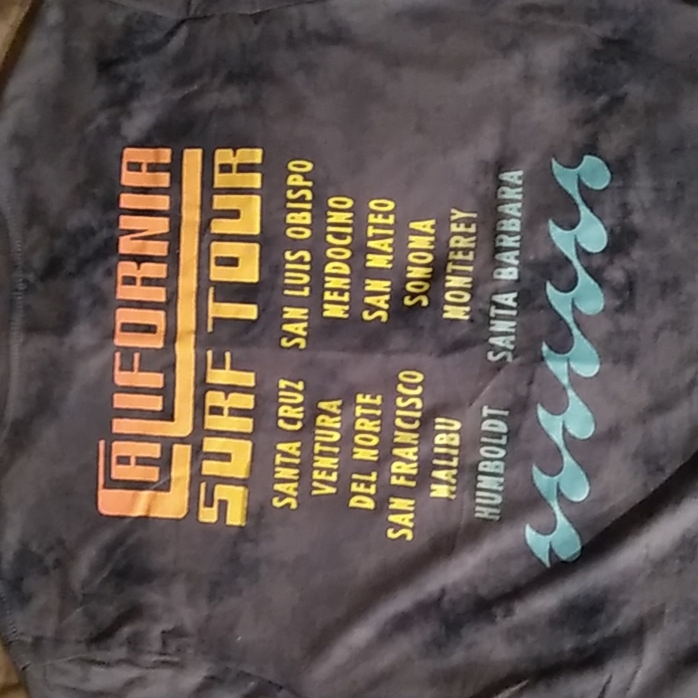 Shirts :) - Picture 9 of 9